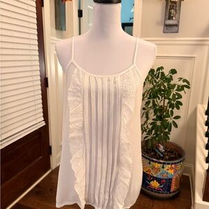 Suzanne Betro NWOT White Lace Eyelet Ruffle Camisole with Adjustable Straps